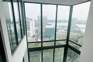 Almas @ Puteri Harbour