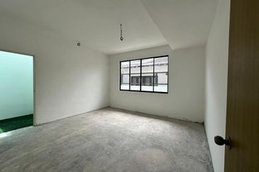 Taman Nong Chik Heights