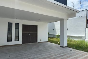 Taman Nong Chik Heights