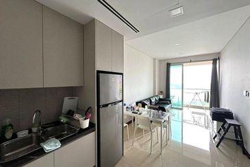 Puteri Cove Residences