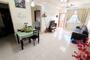 Villa Krystal, Bandar Selesa Jaya