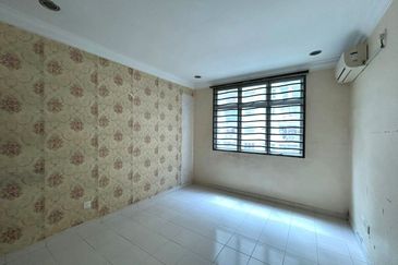 Villa Krystal, Bandar Selesa Jaya