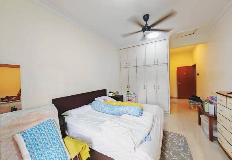 Jalan Sutera Kuning 1