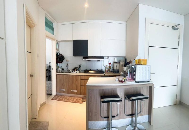 1Medini & Medini Signature