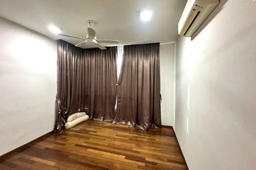 1Medini & Medini Signature