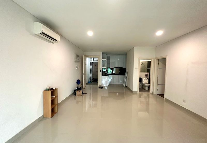 1Medini & Medini Signature