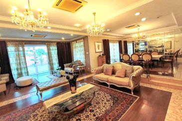 Stulang Laut / Darat