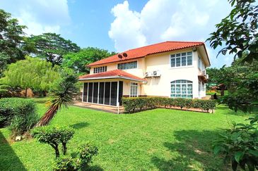 Stulang Laut / Darat