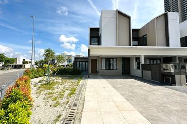 Sunway Citrine Lakehomes