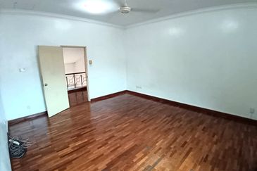 Taman Sutera Perling