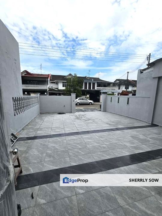 Taman Bukit Kempas, Johor, Johor Bahru