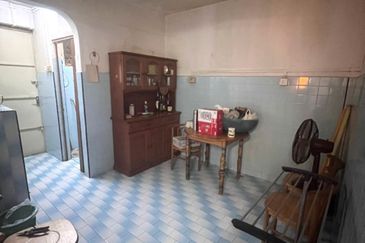 Flat Taman Ungku Tun Aminah