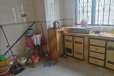 Flat Taman Ungku Tun Aminah