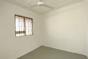 Flat Taman Ungku Tun Aminah