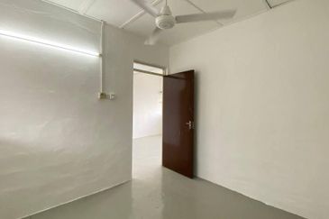 Flat Taman Ungku Tun Aminah