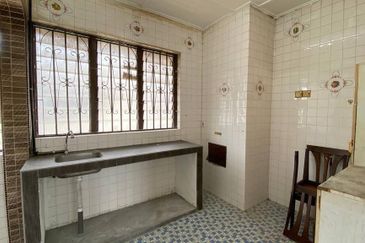 Flat Taman Ungku Tun Aminah