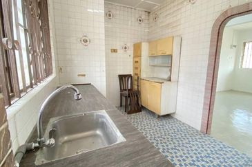 Flat Taman Ungku Tun Aminah