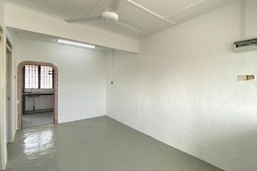 Flat Taman Ungku Tun Aminah