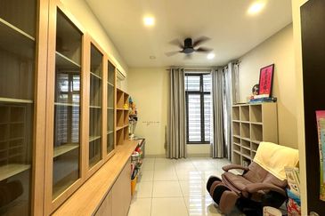 Taman Impian Heights