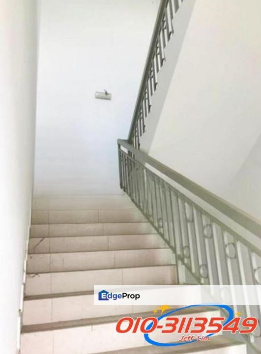 Warehouse Semi-D 3 Storey @ Balakong Jaya, Selangor, Balakong