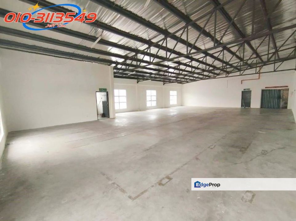 Warehouse semi-D 2.5 Storey @ Balakong, Selangor, Balakong