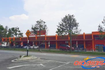 Puchong Utama Court 2