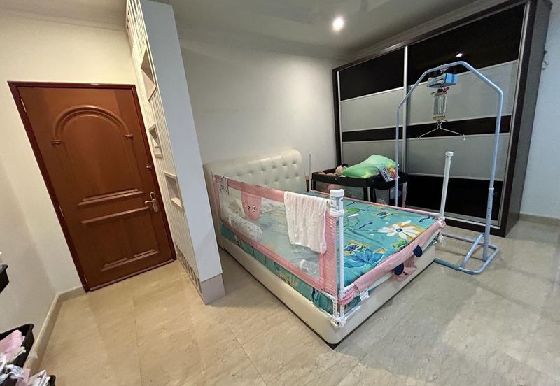 Sierramas (Sierramas East)