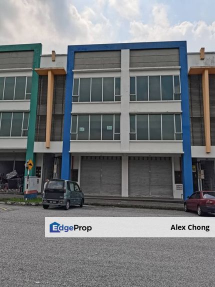 FOR RENT ANTARA GAPI SERANDAR  4 STY shop lot, Selangor, Rawang