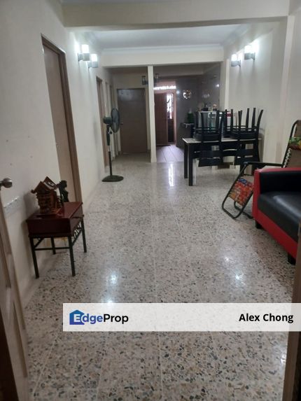 FOR SALE TAMAN SETIA RAWANG SELANGOR , GROUND FLOOR apartment, Selangor, Rawang