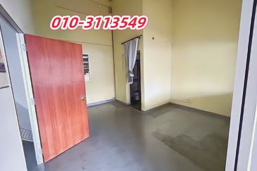 Taman Perindustrian Subang USJ 1