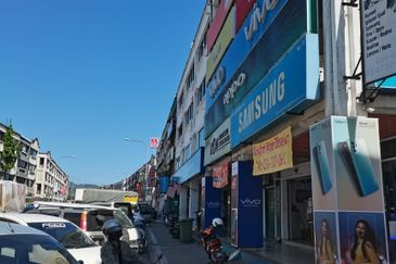 FOR SALE JALAN IPOH  4 Sty shop lot