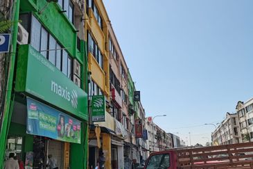 FOR SALE JALAN IPOH  4 Sty shop lot