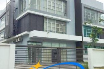 Bukit Jelutong Industrial Park