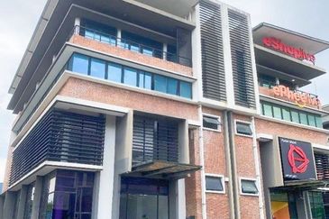 i32 Puchong Industrial Park