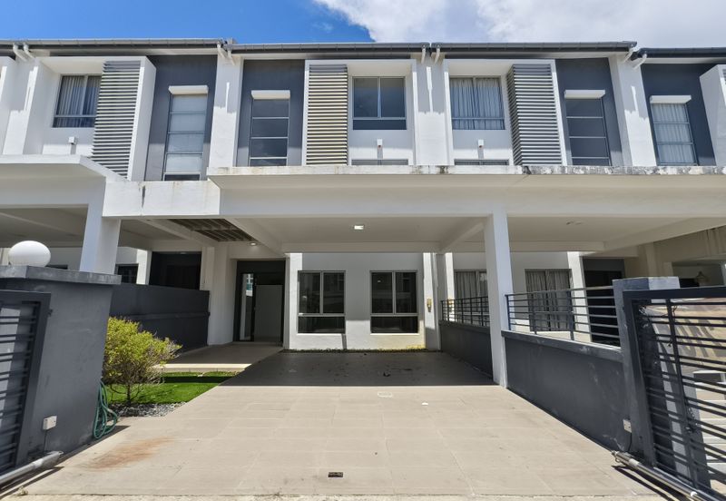 Fairfield Residences, Tropicana Heights