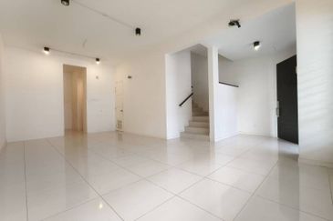 Fairfield Residences, Tropicana Heights