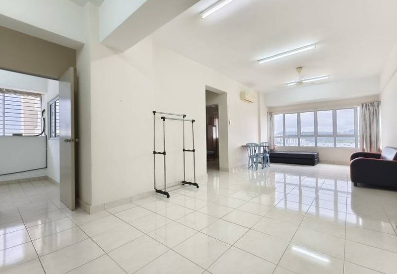 The Residence 1 @ Tiara East