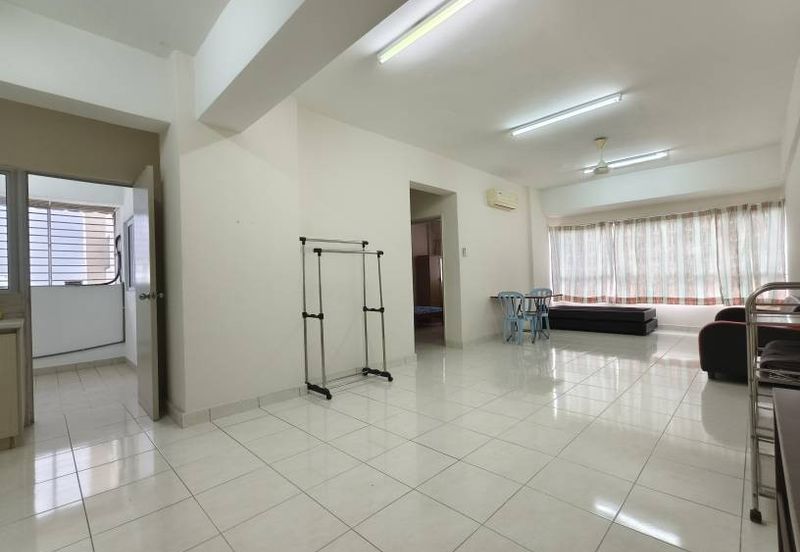 The Residence 1 @ Tiara East