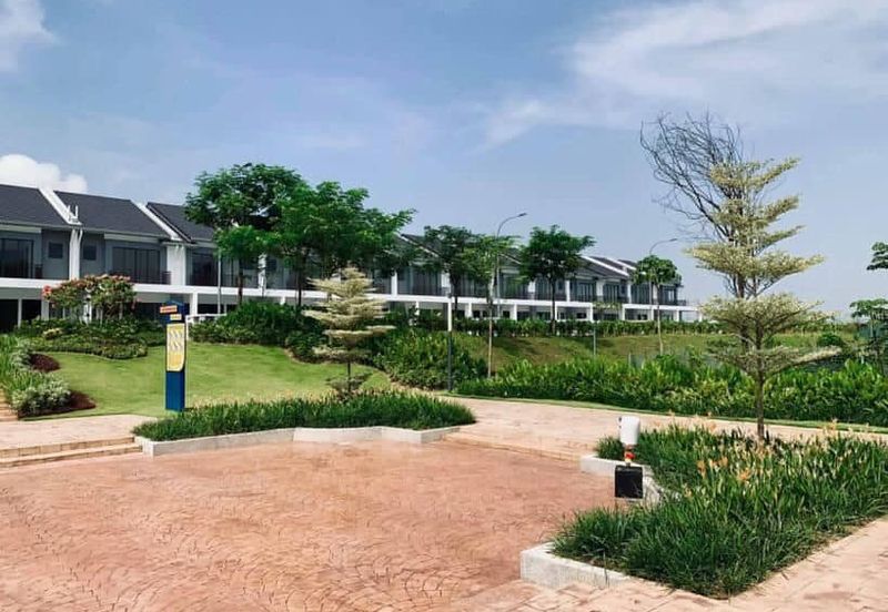 Country Garden Diamond City