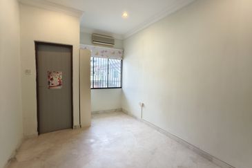 SL7, Bandar Sungai Long