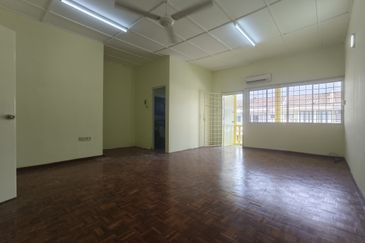 SL7, Bandar Sungai Long