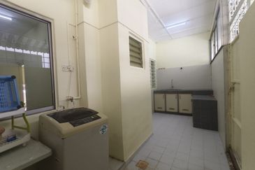 SL7, Bandar Sungai Long