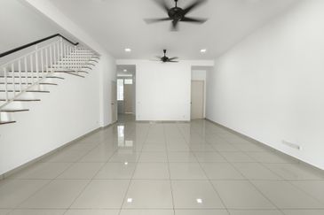 Cradleton @ Eco Majestic