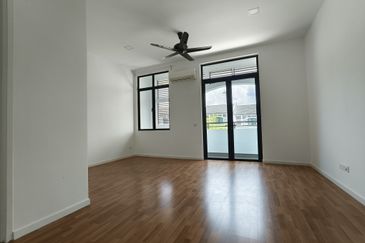 Cradleton @ Eco Majestic