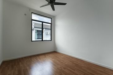 Cradleton @ Eco Majestic