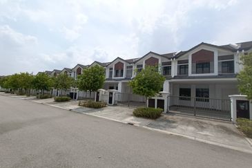 Cradleton @ Eco Majestic