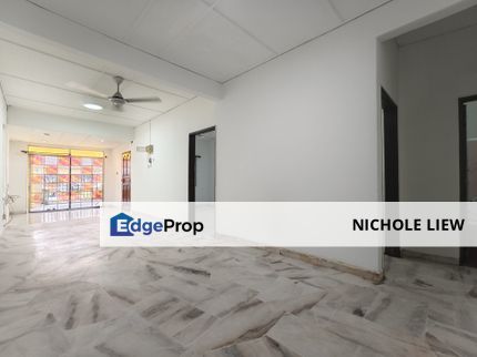 (FULL LOAN + MRT STATION + KITCHEN EXTENDED) 1 STOREY @ TAMAN KAJANG UTAMA, Selangor, Kajang