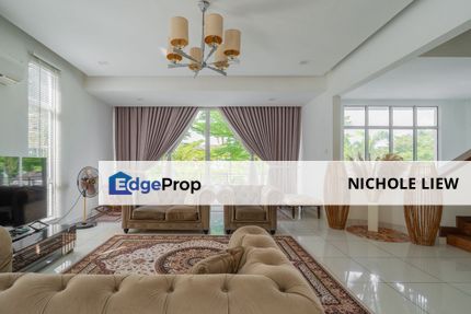 (FULLY RENOVATED) 2.5 STOREY SEMI-D @ SAUJANA VILLA, KAJANG, Selangor, Kajang