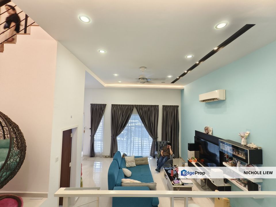(FULLY RENOVATED + HILLTOP) 2 STOREY SUPERLINK @ RIDGEVIEW RESIDENCES, KAJANG, Selangor, Kajang