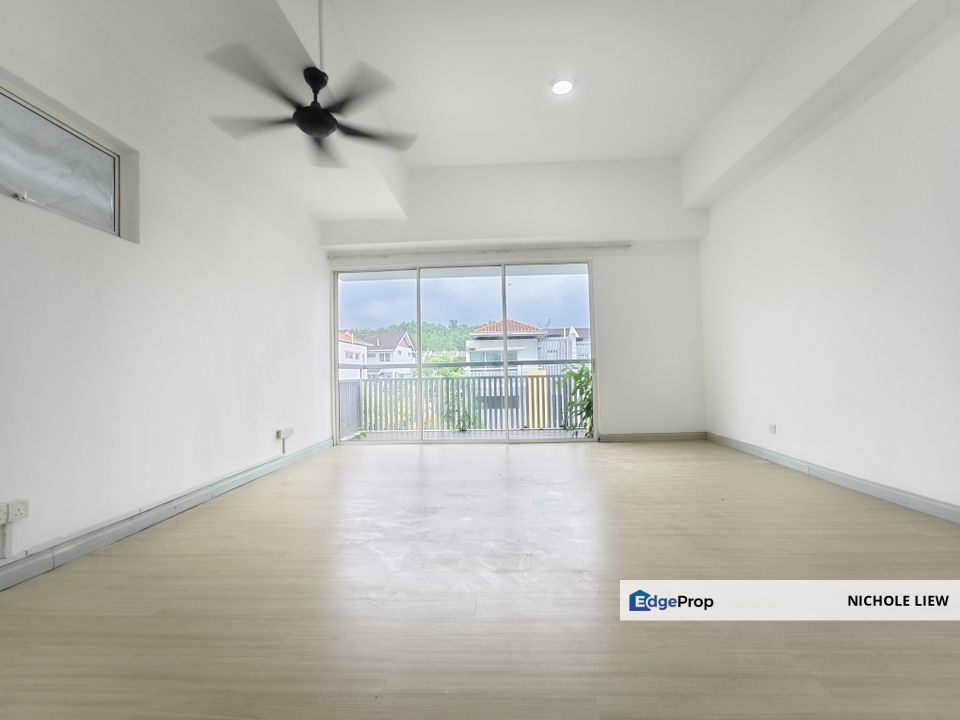 3 STOREY SUPERLINK HOUSE @ TAMAN NADAYU 92, KAJANG 2, Selangor, Semenyih